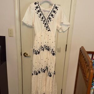 NWT Easel Black Floral Gauze Maxi Dress Size S